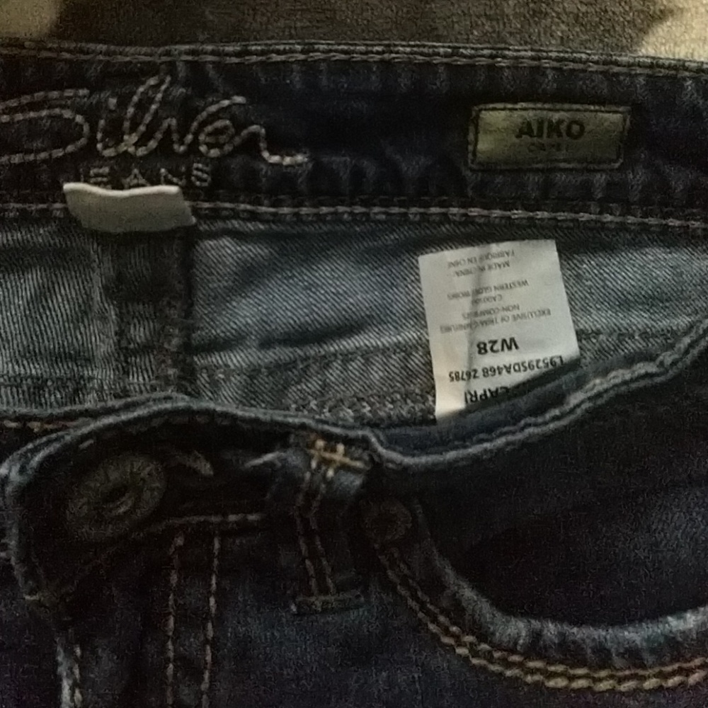 SiLver jean capris